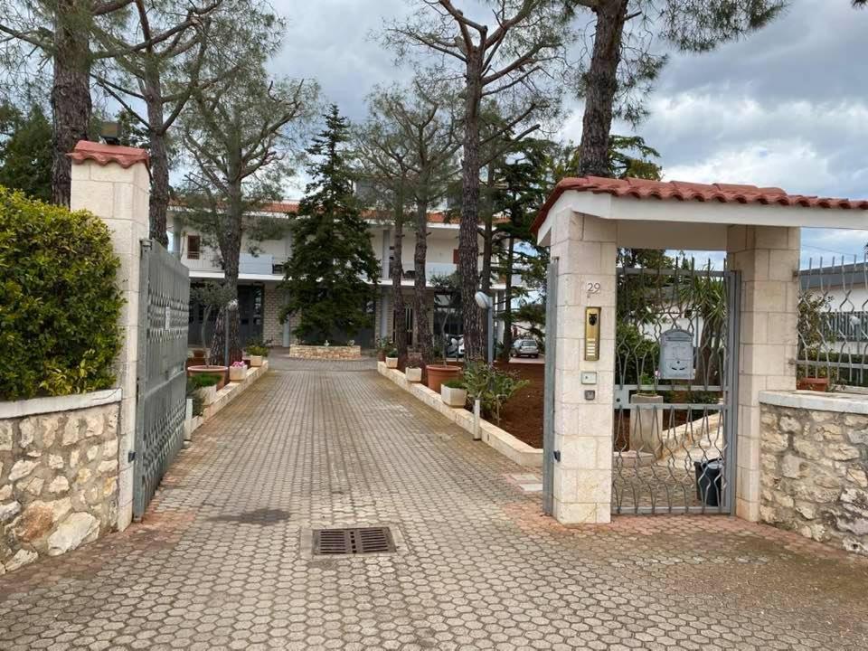 Pensjonat L'Isola Di Francesca Conversano Zewnętrze zdjęcie